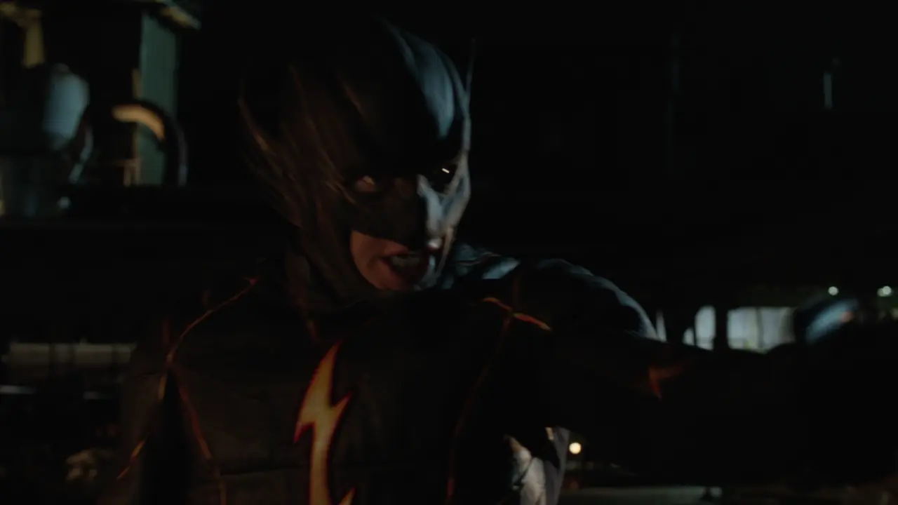 The.Flash.S03E01.Flashpoint.1080p.BDRip.Untouched.ITA.ENG.AC3.DTS-HD.x264-BlackBit[screenshot 8]