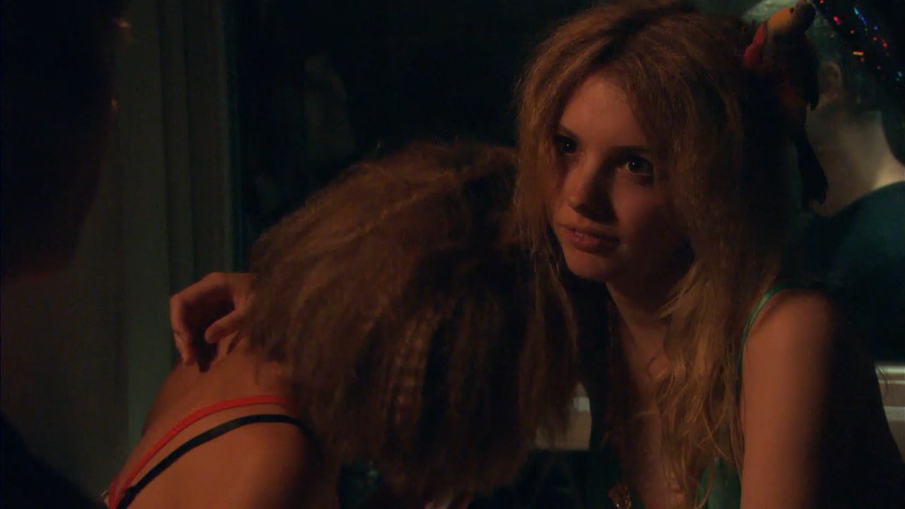 Skins (2008) Season 2 [Hindi + Tamil + Telugu + English] WebRip 480p, 720p ESub - Complete Screenshot