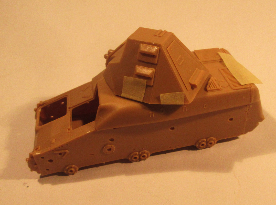 Renault R 35 s věží FCM -2 (11)