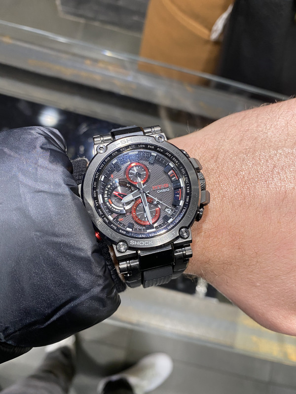 B7579047-740F-44B2-BC90-370EC6908787