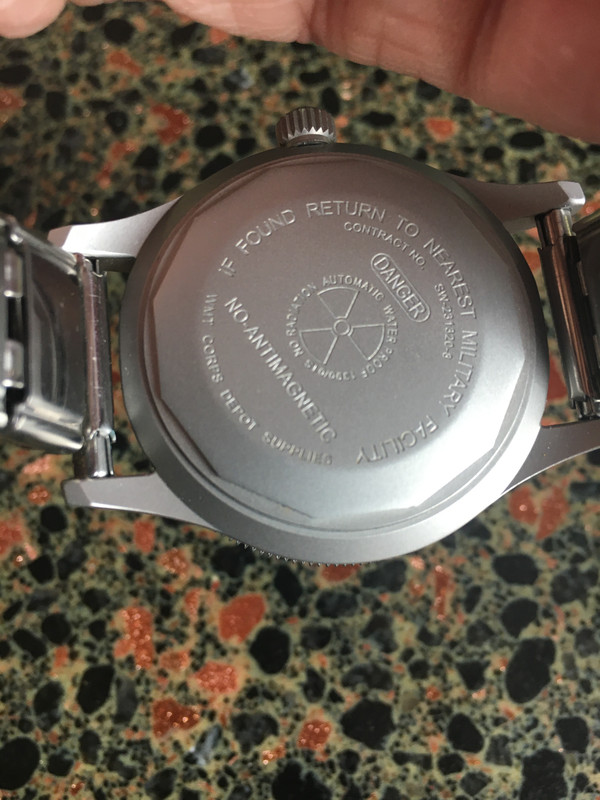 1709560E-0362-43EB-A038-8D400D162714