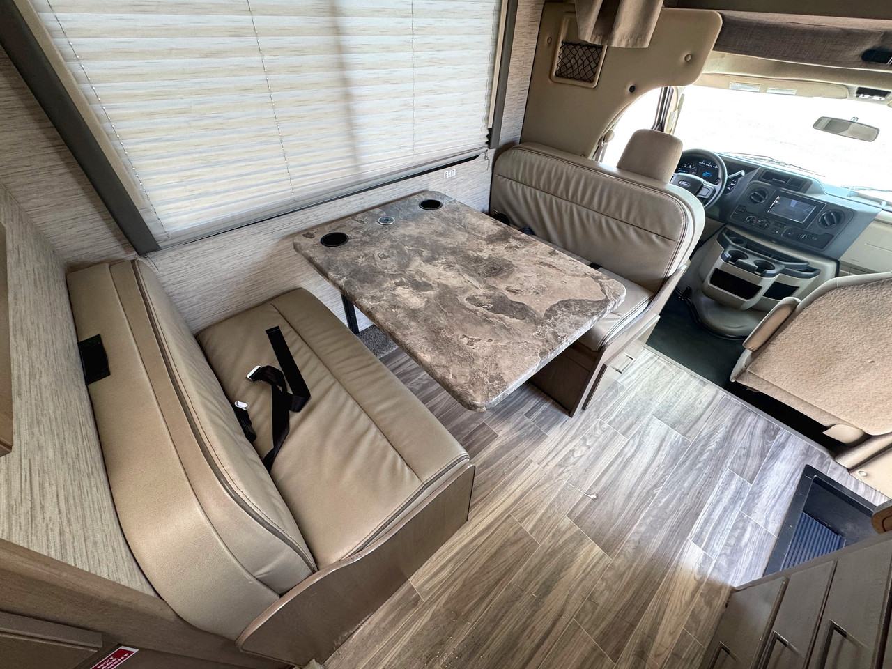 Vehicle thumbnail 34