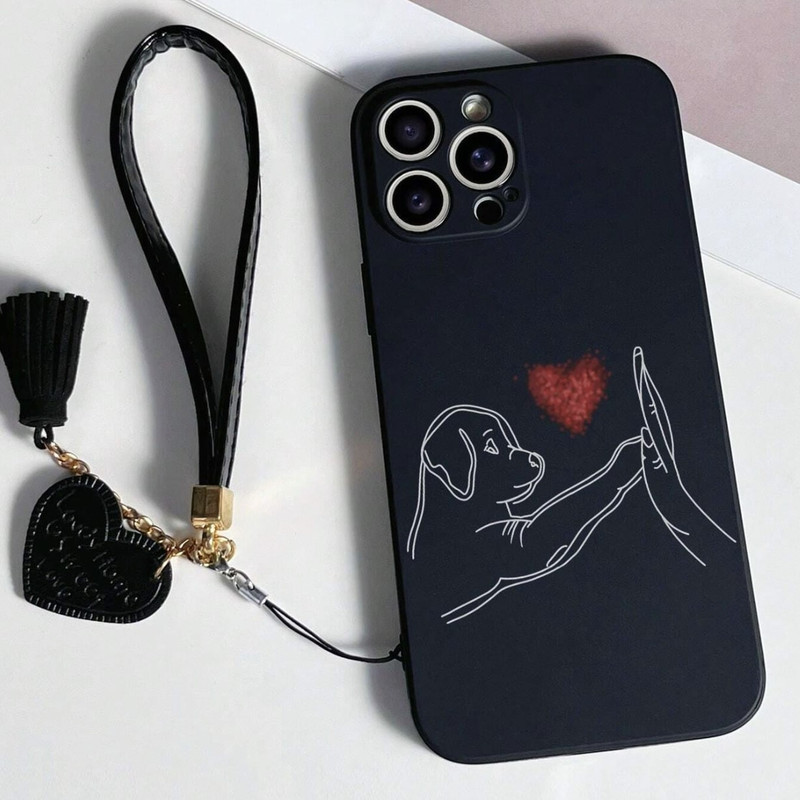 Foto de Funda con diseño de mascota. Incluye correa de mano.