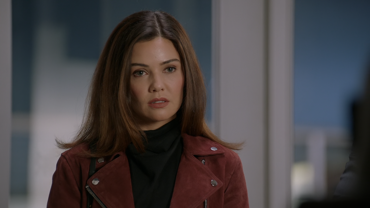 The.Rookie.S06E09.The.Squeeze.1080p.10bit.AMZN.WEB-DL.DDP5.1.HEVC-Vyndros.mkv_snapshot_09.22_[2024.0