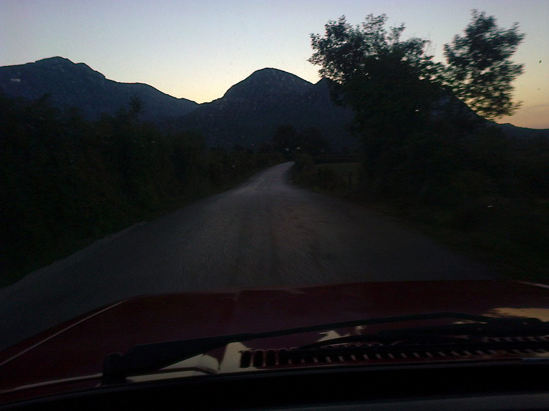 Albanija ... sa spuštenim krovom i BG tablicama ... Fotografija2062