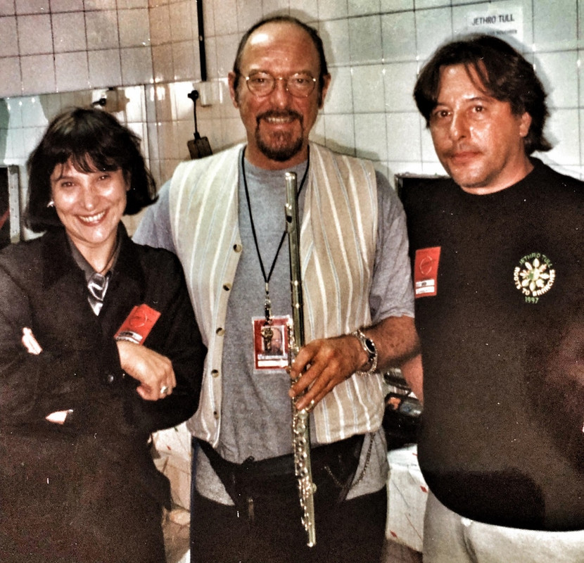 48416276_226578318243515_2701466006060007424_n (900x867)