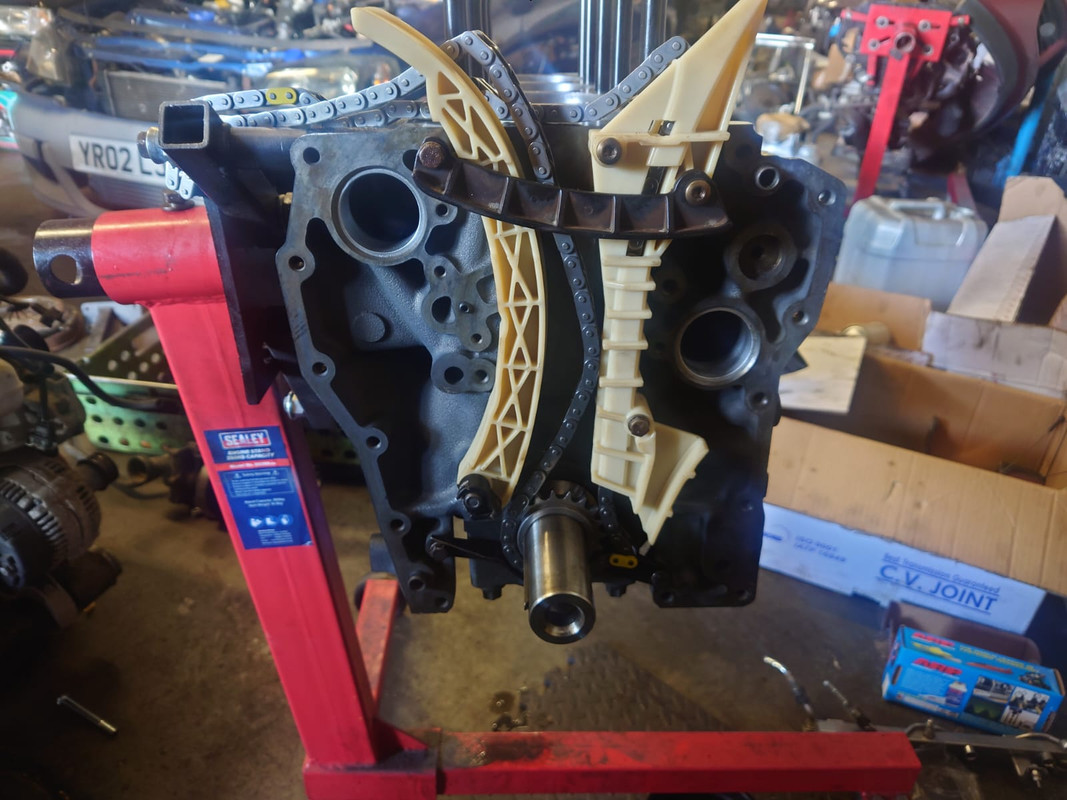 8287DA00-7AE0-40D6-9C35-EAB1135E588C