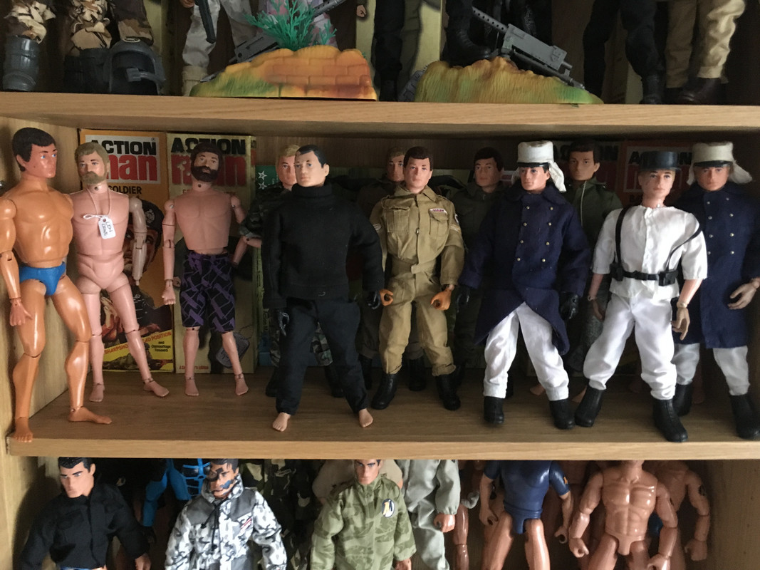 A Refit for Gunner HQ.. or the collection was out of control !! IMG_2236