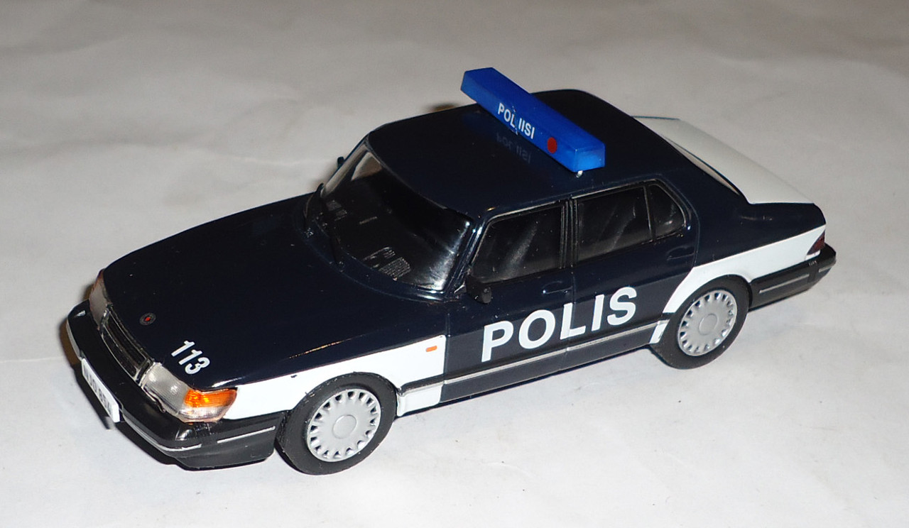 SAAB-900i Polis