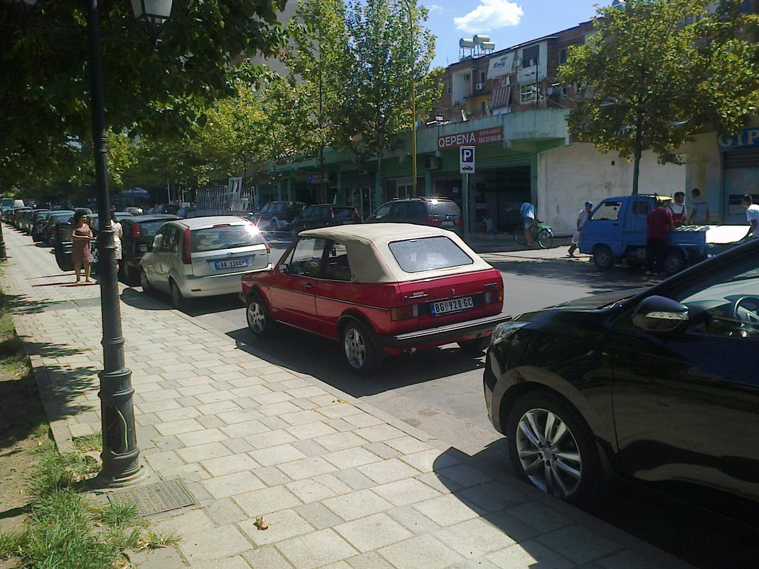 Albanija ... sa spuštenim krovom i BG tablicama ... Fotografija2096