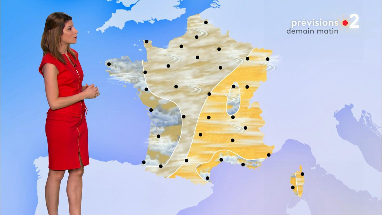 Chloé Nabédian 261218.mp4_snapshot_01.06_[2018.12.26_20.05.40]