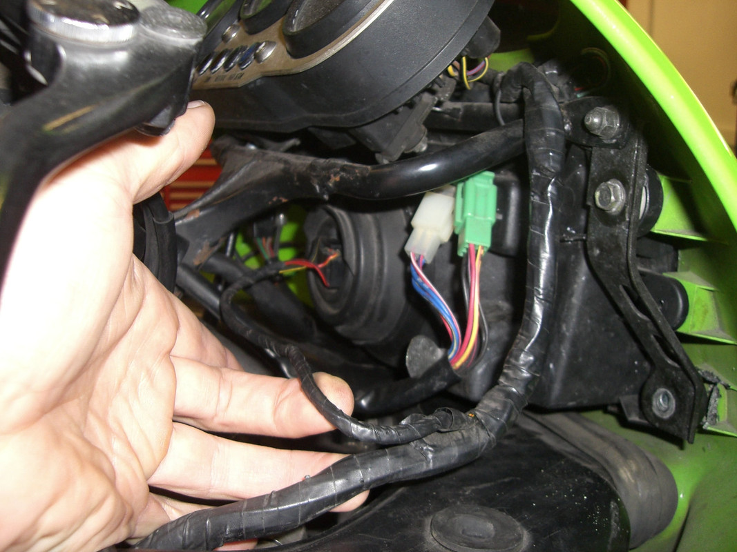 ZX-9R B1 Wiring Loom Routing Information - ZX-9R.Net Forum