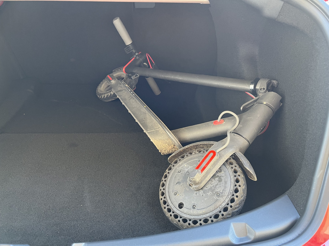 14D6D9FD-FD6C-430C-925D-66D46168ABF0