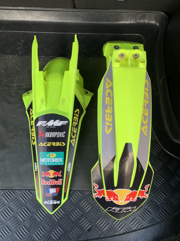 DFF41499-161F-49BD-BD42-399EB9697C5E