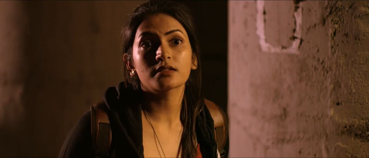 Eakam 2021 WebRip [Tamil + Telugu] 480p, 720p ESub Screenshot