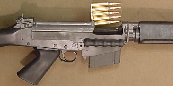 FALCAMAGstripperclipload