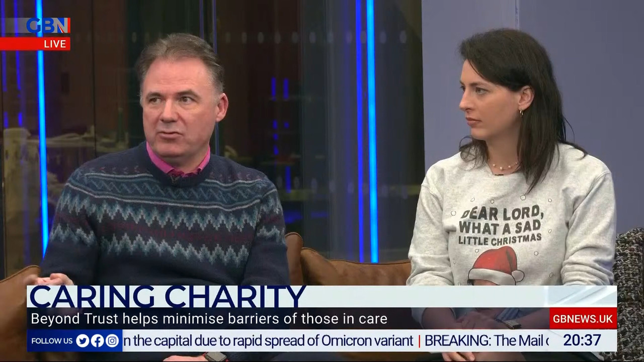 Neil Oliver Live  Saturday 18th December.mp4_snapshot_01.39.45.000