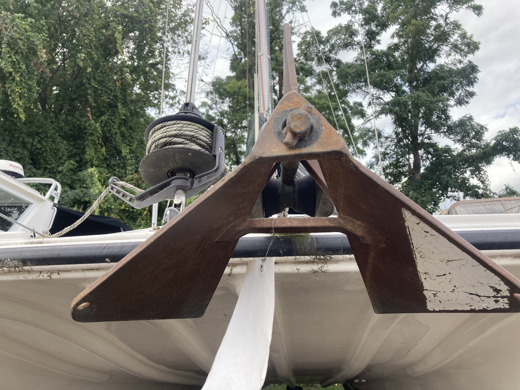 05BA5C47-29FE-46C9-9083-C96BACCB1388