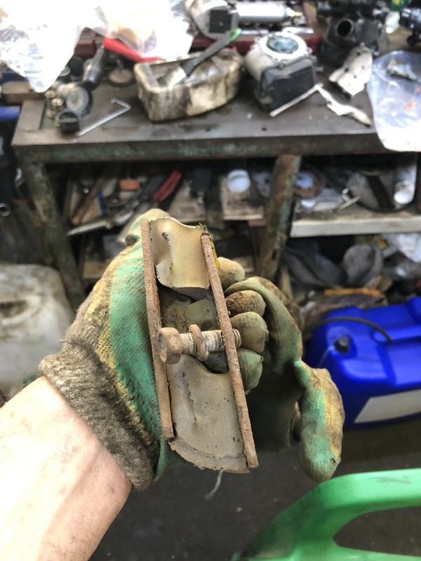 D7637208-0097-443A-AFBC-EC8B5816A0DE