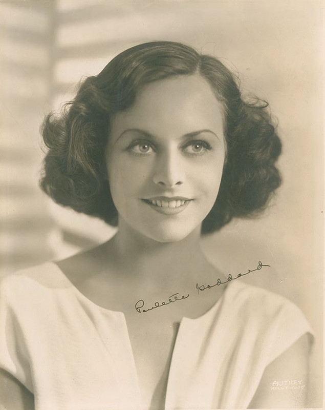 paulette_goddard_mc82