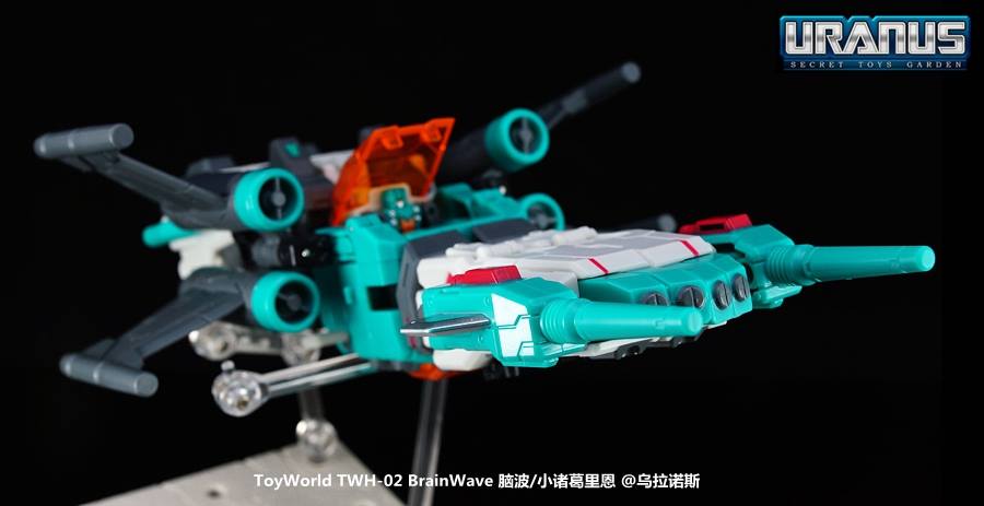 580297_677632252248670_1238405496_n