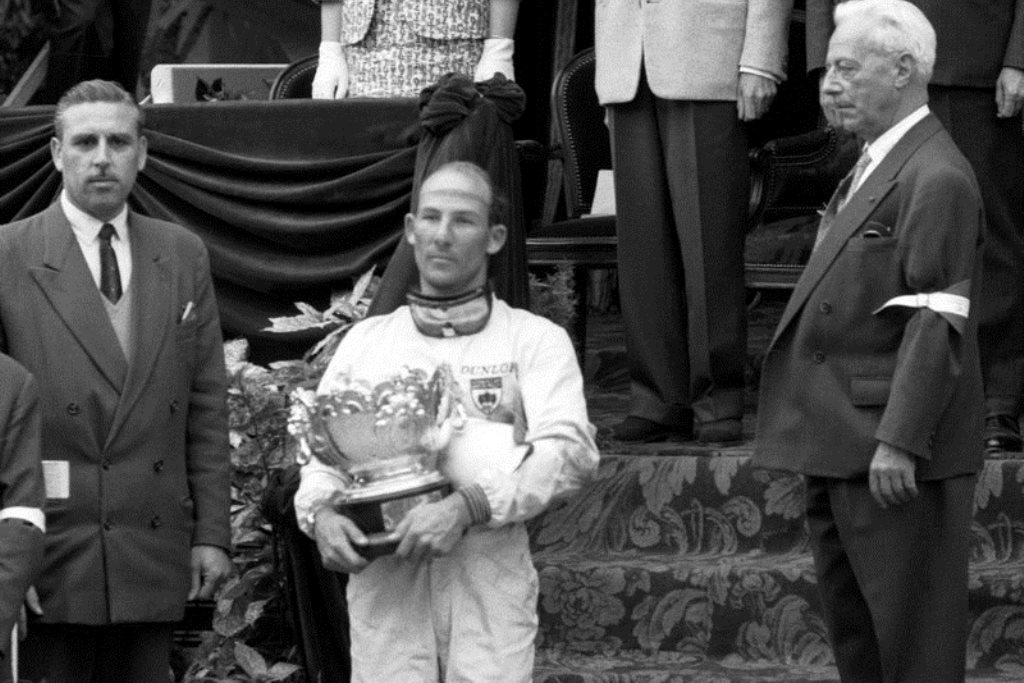 1961 мон подиум