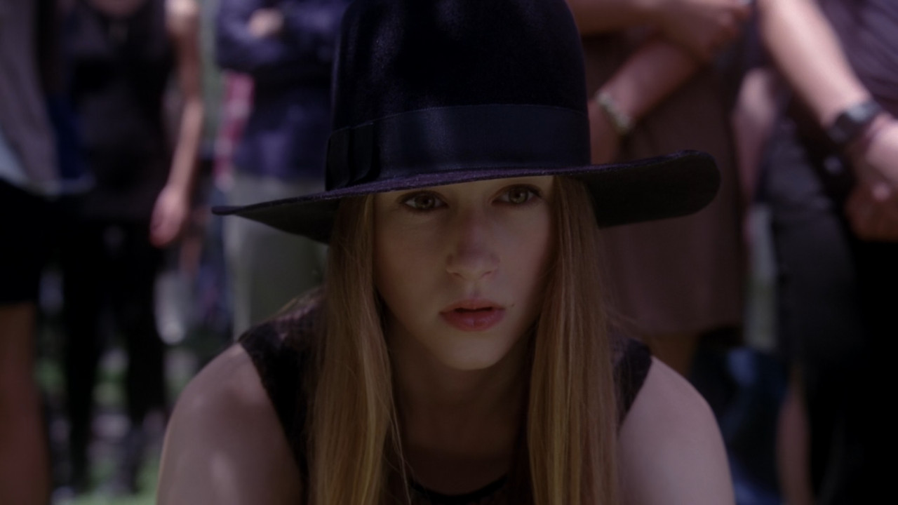 American Horror Story (2011) - S03E01 - Bitchcraft (1080p BluRay