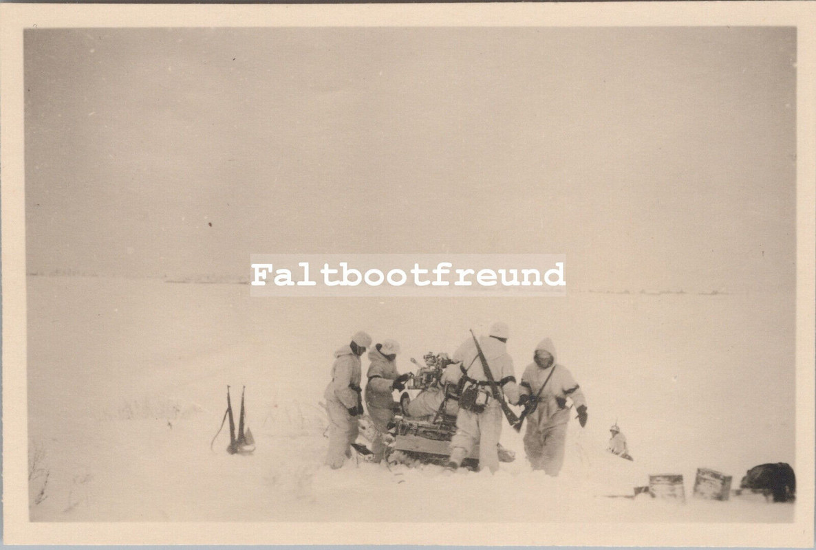 Foto, Fallschirmjäger, Flak auf Schlitten, Ostfront, 1943.
