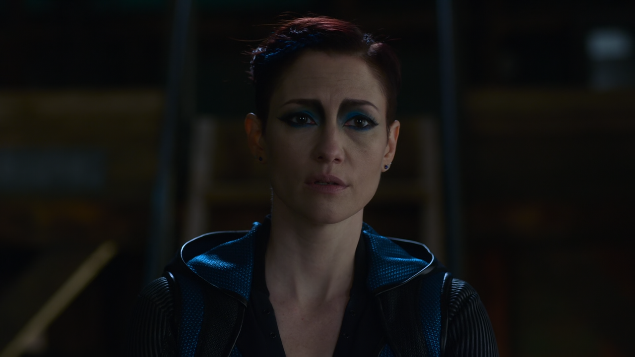 Supergirl.S06E01.Rebirth.1080p.10bit.AMZN.WEB-DL.DDP5.1.HEVC-Vyndros.mkv_snapshot_41.07_[2021.04.05_