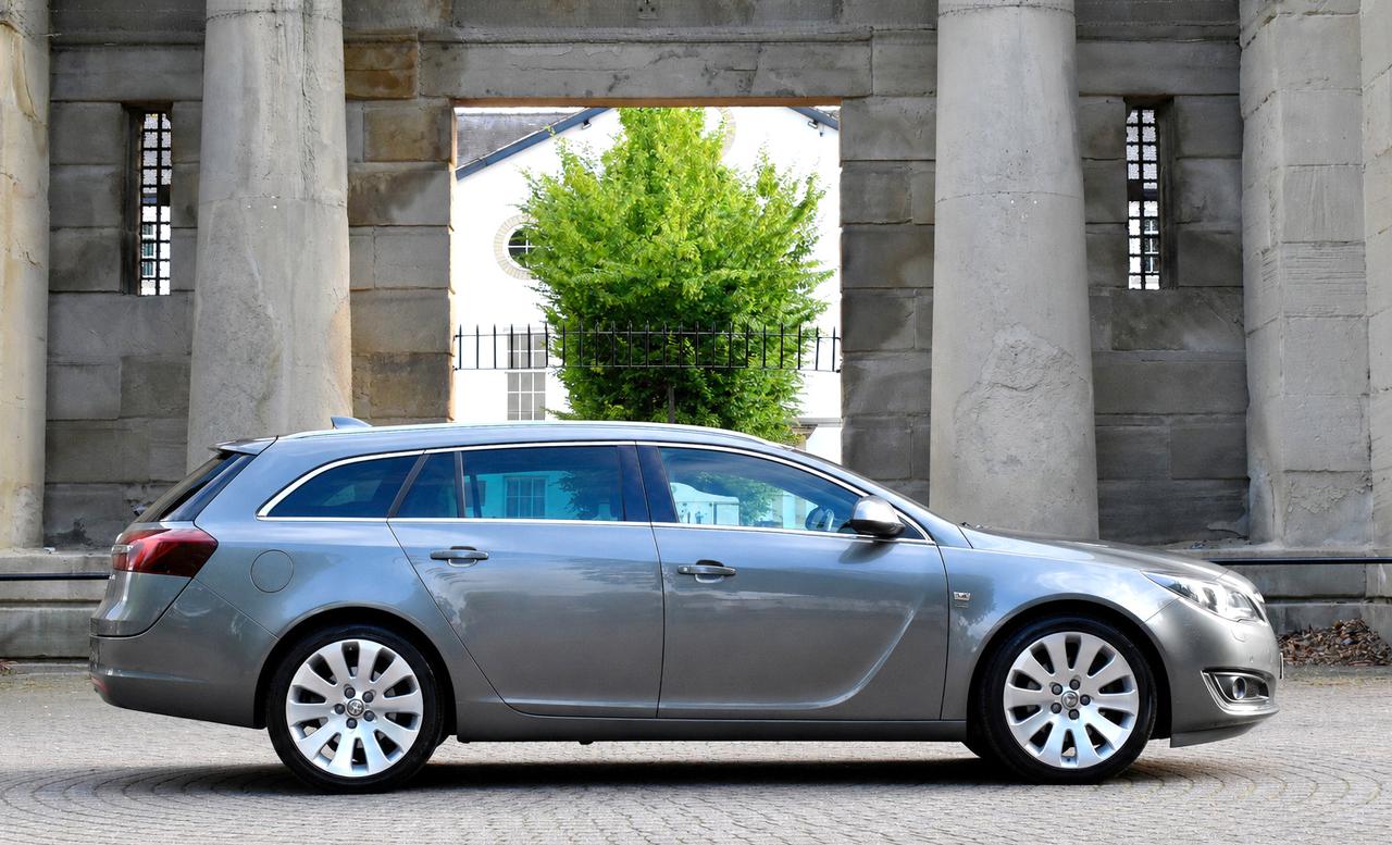 2016 66 VAUXHALL INSIGNIA 31