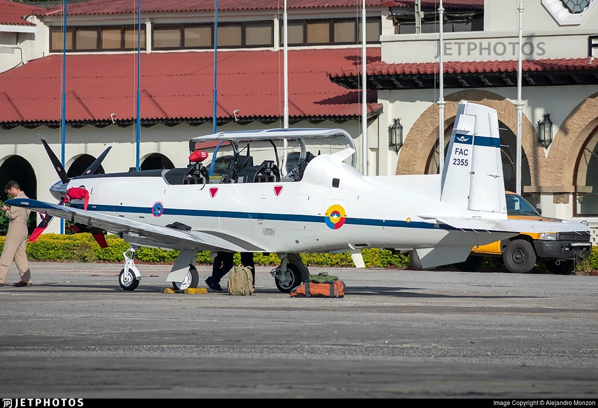 [Imagen: FAC-2355-Foto-jetphotos-com.jpg]