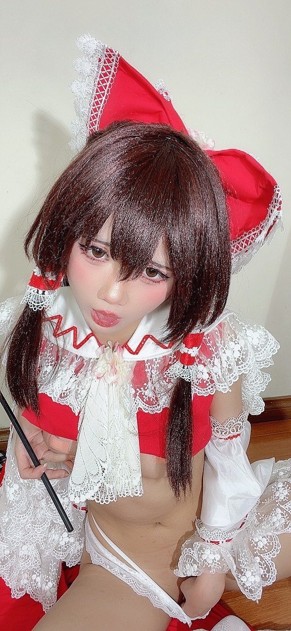 PoppaChan Reimu Hakurei Cosplay (Touhou Project) – 111 Photos 14 Videos 1.13GB插图1