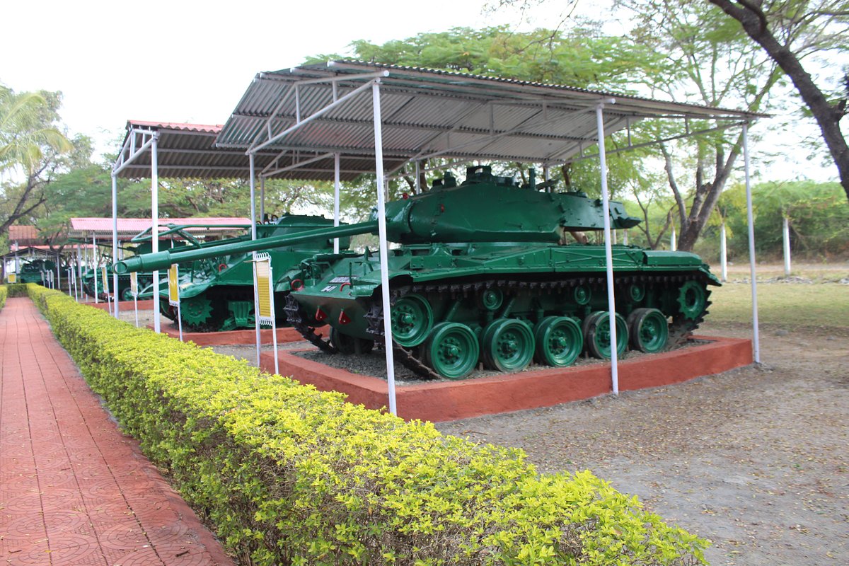 Musée des chars de cavalerie, Ahmednagar,Inde A-Cavalry-Tank-Museum-Ahmednagar-jpg8