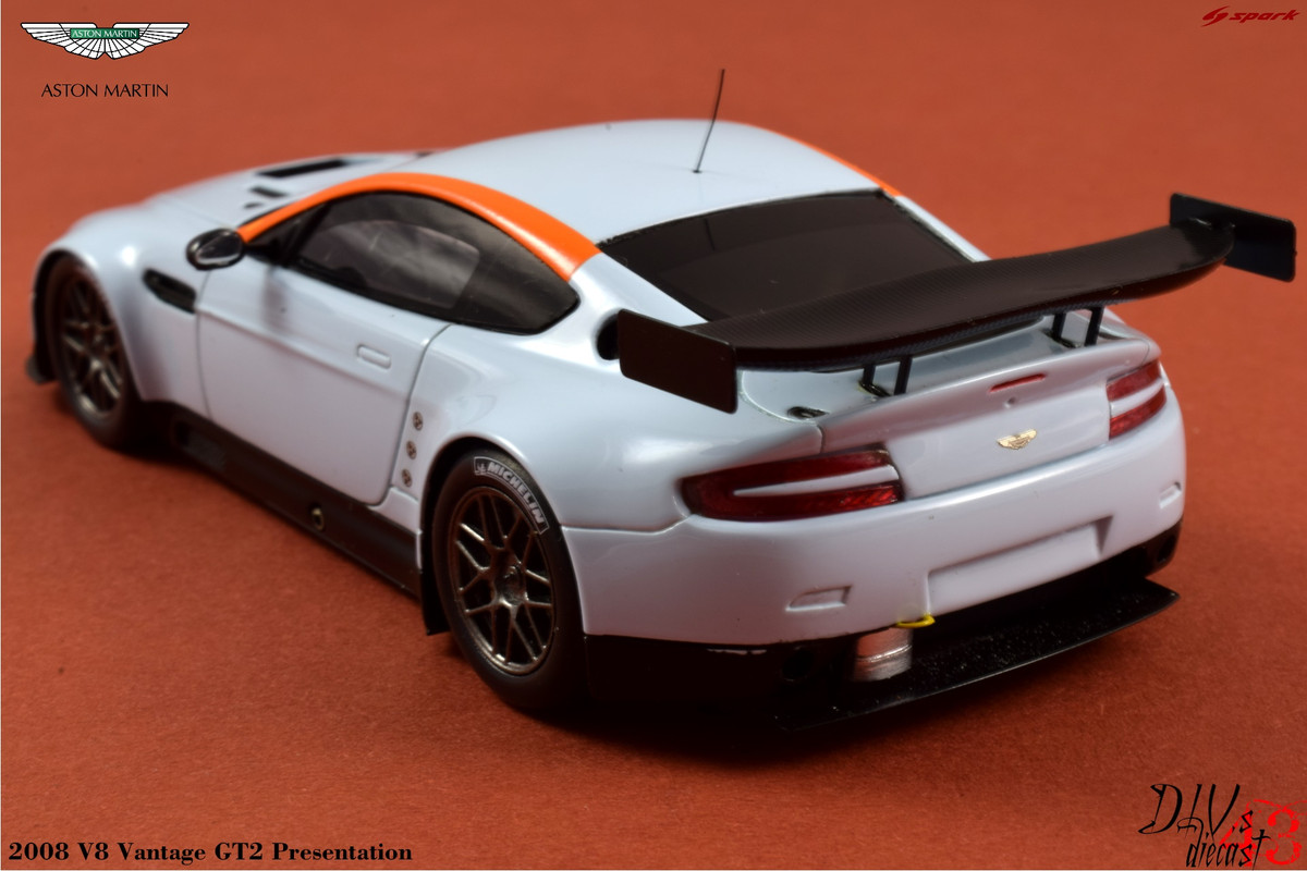 Aston Martin_V8_Vantage_Presentation_Spark (3)