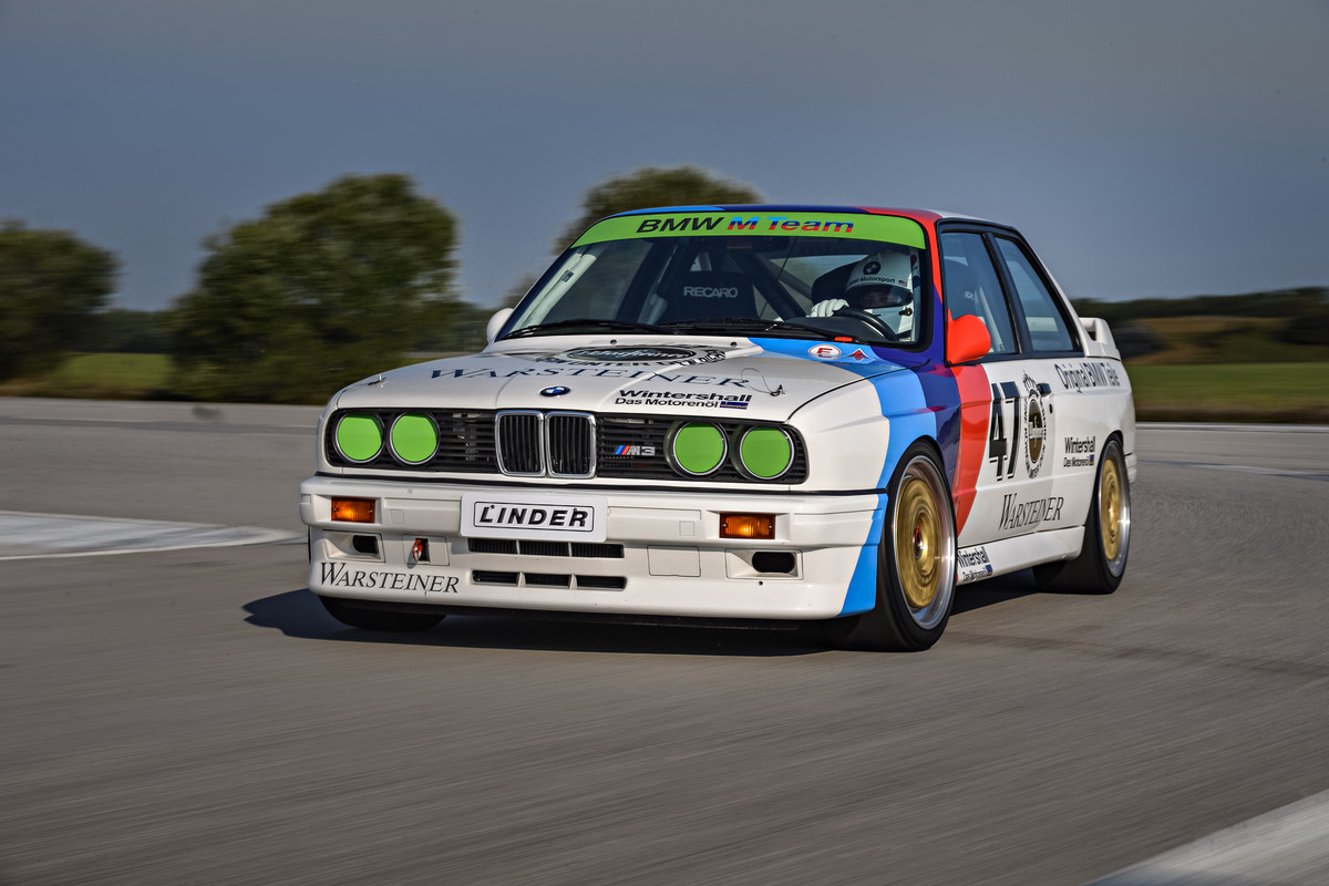 P90237125_highRes_the-bmw-m3-dtm-e30-0