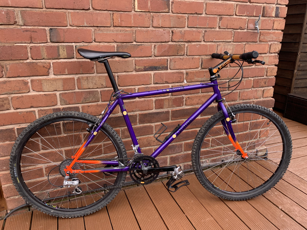 0BE72A84-E8B4-4029-B35C-2739DF5FE786