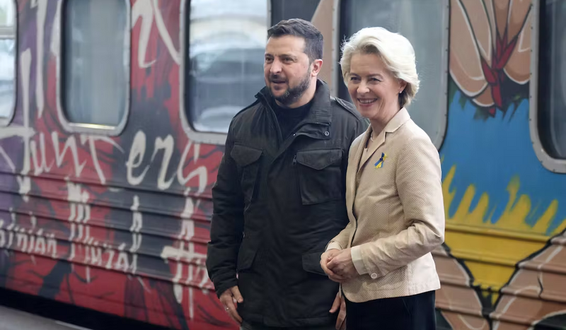 Berliner Zeitung: JAV ir ES kalbasi su Ukraina dėl taikos derybų su Rusija