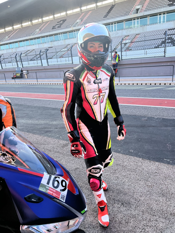 FB236EEE-2FF4-4B93-A05A-45C0F532BA06