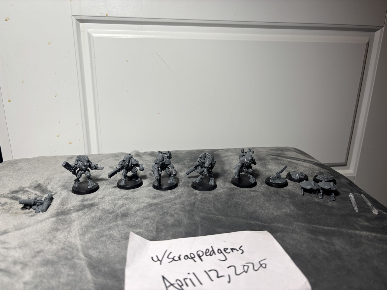 Kill Team Stealth Suits 01