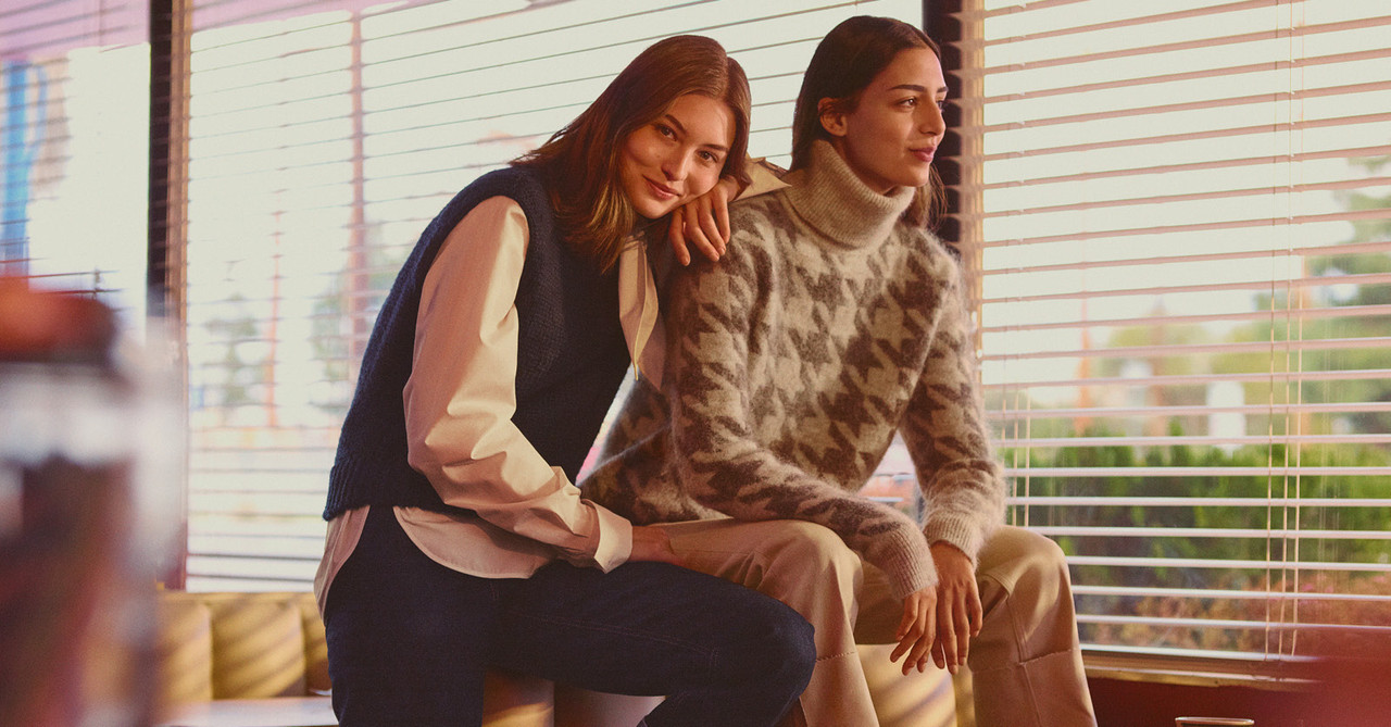 8078-Studio-Ladies-Freeform-Campaign-1