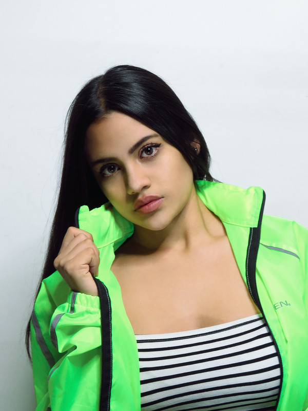 Hot-Colombian-girl-photo-by-Andres-Hernandez.jpg