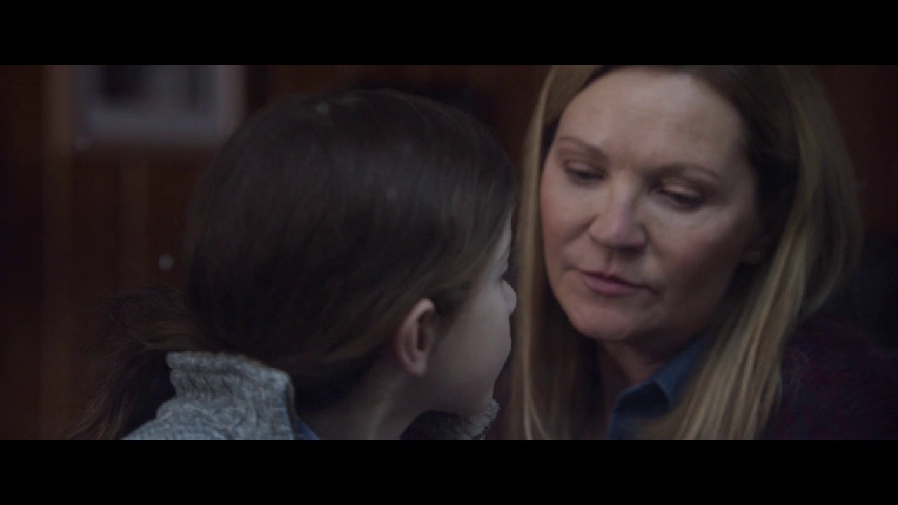 Room-2016-Hindi-English-AMZN-WEB-DL-1080p-AVC-EAC3-2ch-ESub-mkv-0005