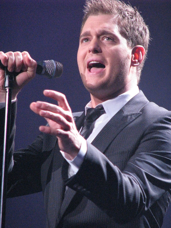 800px Michael Bubl - Michael Buble: Discografia