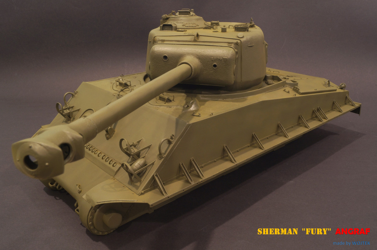 M4A3E8 SHERMAN  FURY 174