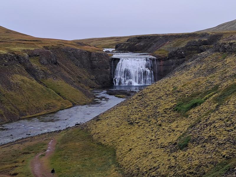 Islandia, donde la tierra ruge. - Blogs de Islandia - Círculo dorado, caminando entre continentes. (2)
