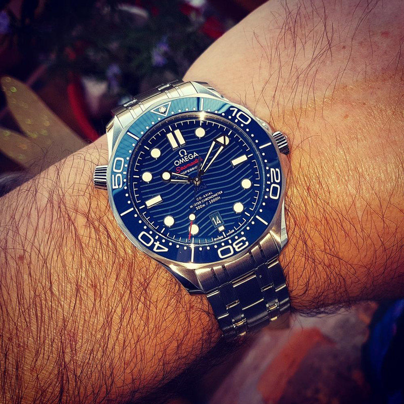 Ω Seamaster Diver 300M Co-Axial Master Chronometer 42mm Blue  (1)