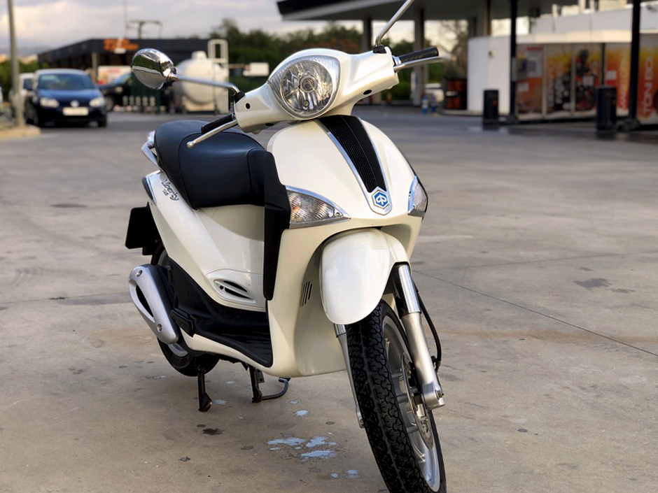 F8D0AF92-0F47-409A-9350-BF3F02FEE700_1_105_c