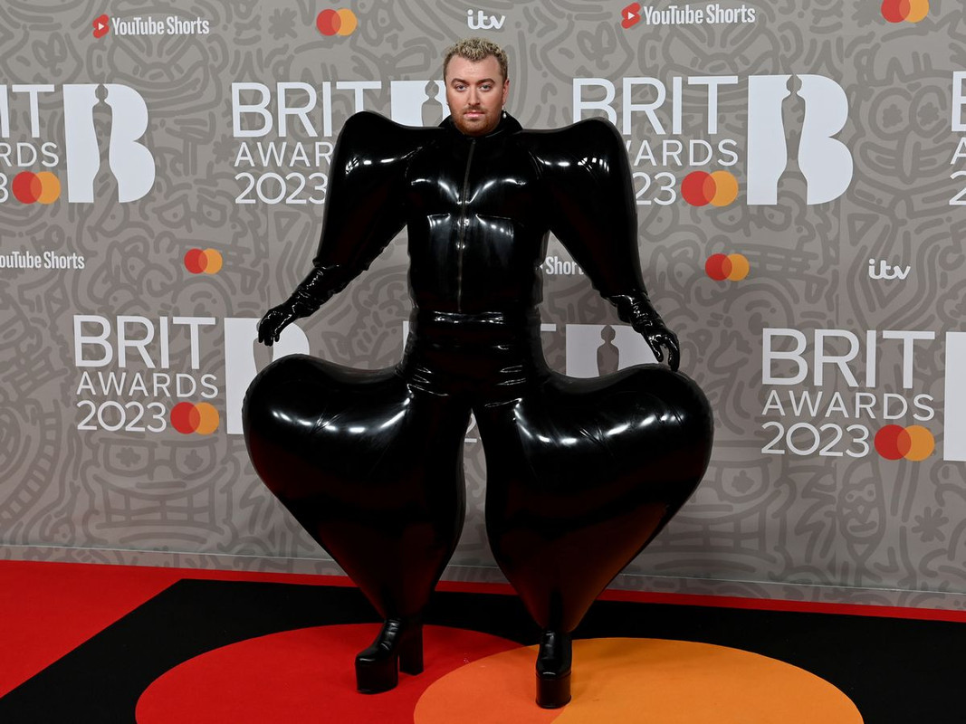 EA9631BE-57B0-4D65-9A27-D6A1A60005B5