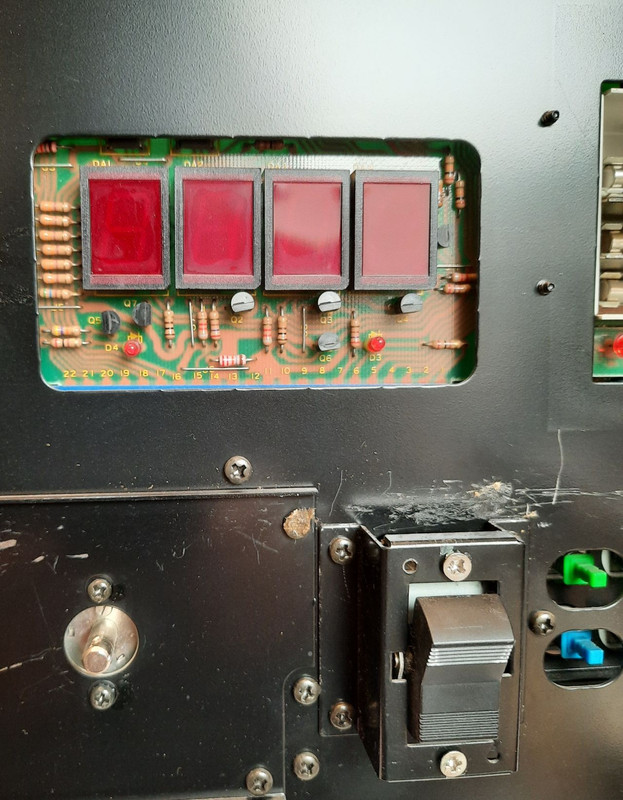 [Bild: Schalter-7Seg-LED-20260328-klein.jpg]