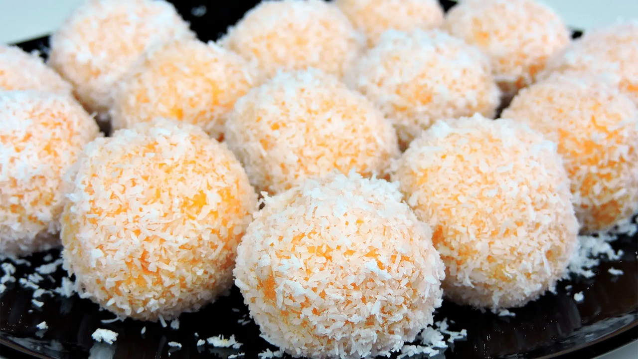 ¿Cómo hacer bolitas de coco, manzana y almendra? Esta es la receta sin azúcar